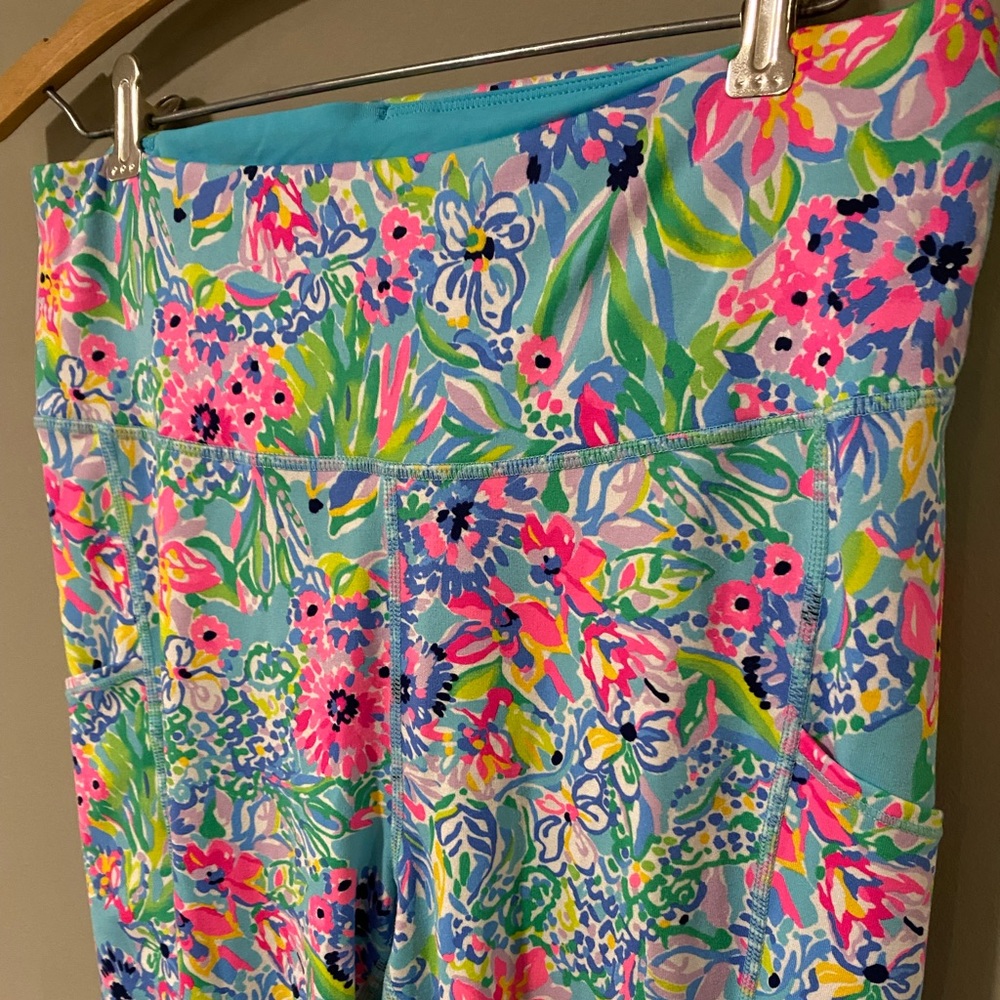 Lilly Pulitzer Multicolor Floral Leggings - Blue, Pink, Green - Picture 4 of 9
